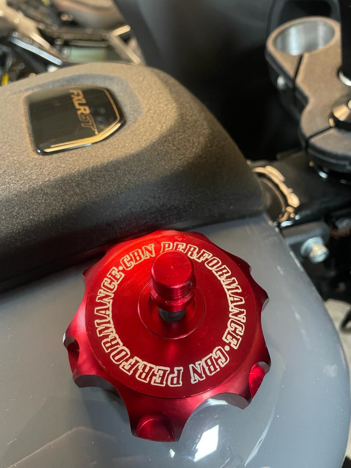 MX Style Gas Cap / Tank dop Customs By Nick